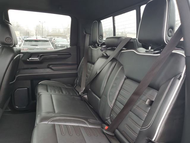 Used 2022 GMC Sierra 1500 AT4X image 32
