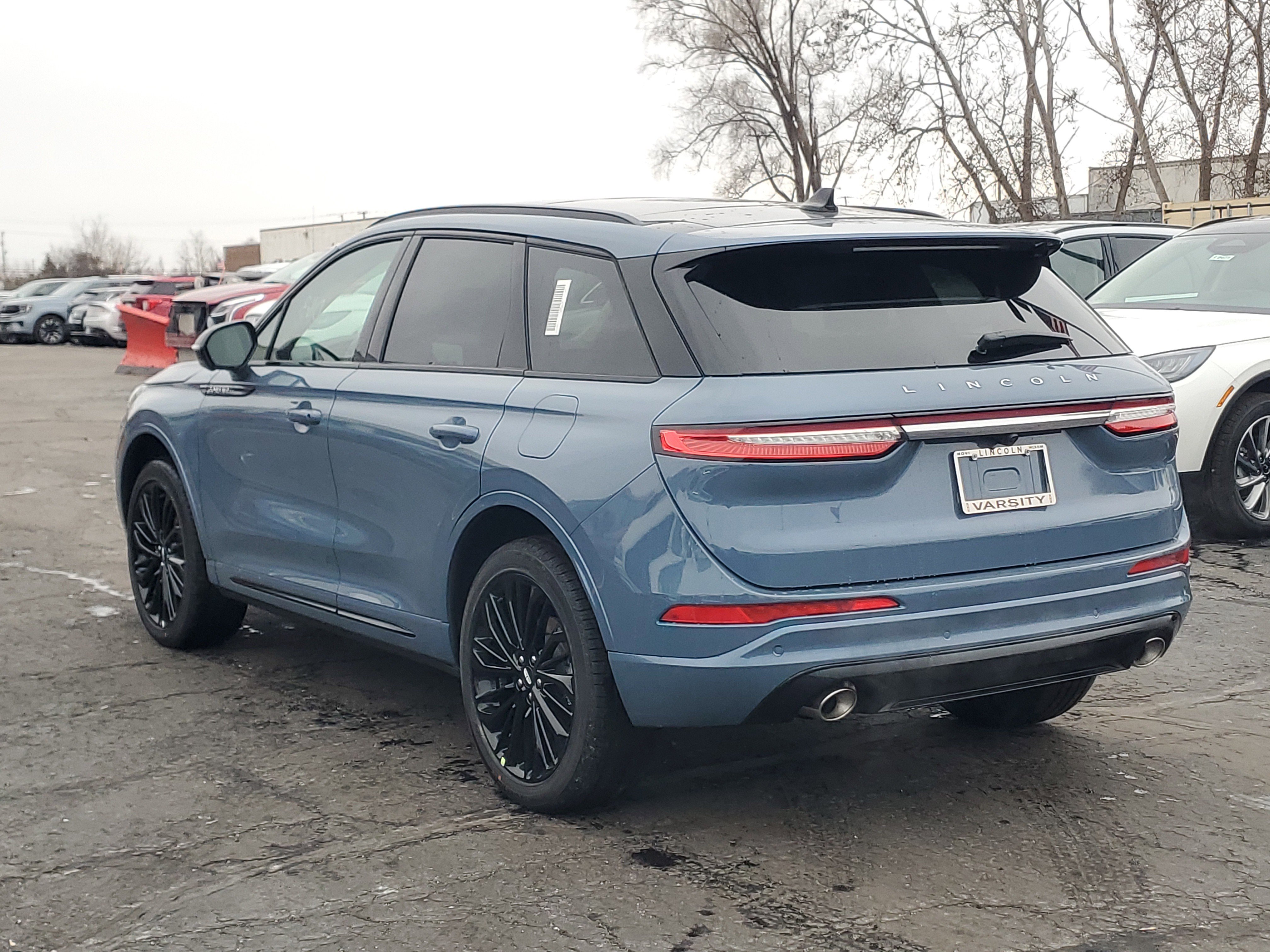 New 2026 Lincoln Corsair Premiere image 3