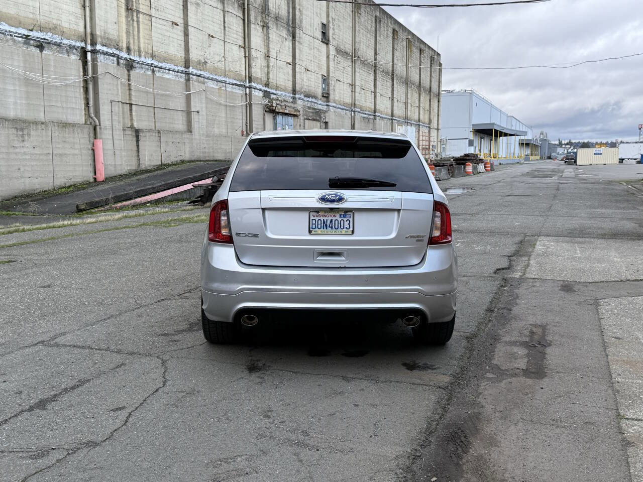 Used 2011 Ford Edge Sport w/ Driver Entry Pkg image 9