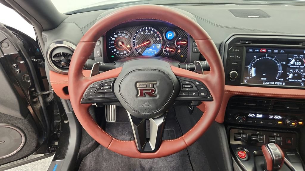 Used 2020 Nissan GT-R Premium w/ Premium Interior Package AWD/4WD image 30