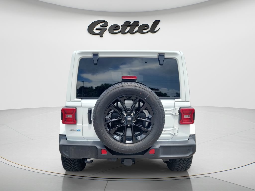 Used 2021 Jeep Wrangler Unlimited Sahara w/ Cold Weather Group AWD/4WD image 6