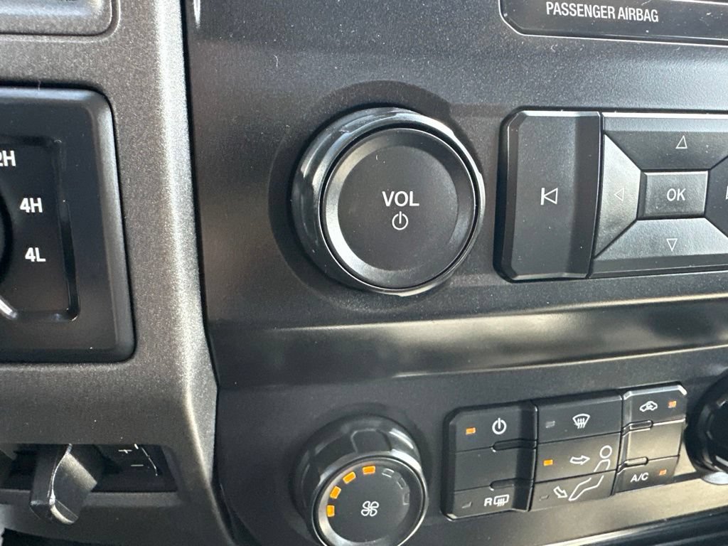 Used 2022 Ford F250 XL w/ Power Equipment Group AWD/4WD image 19