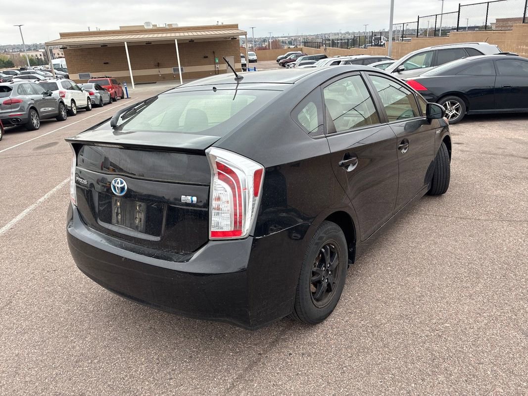 Used 2015 Toyota Prius Two FWD image 4
