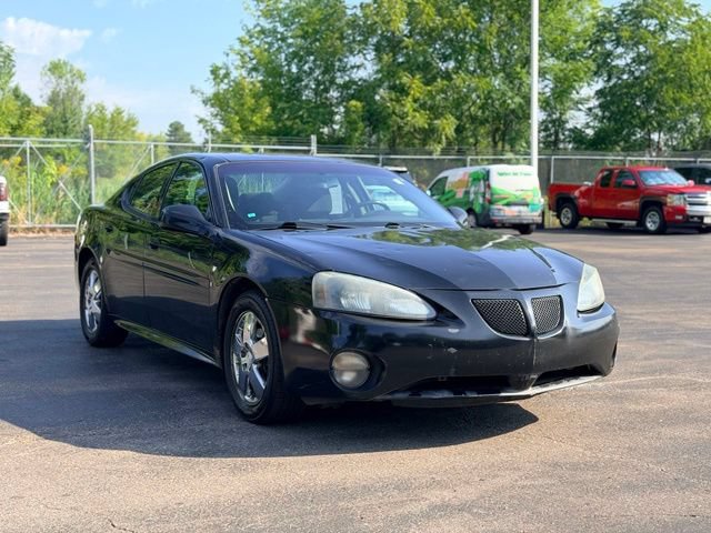 Used 2007 Pontiac Grand Prix w/ Sun And Sound Package FWD image 3