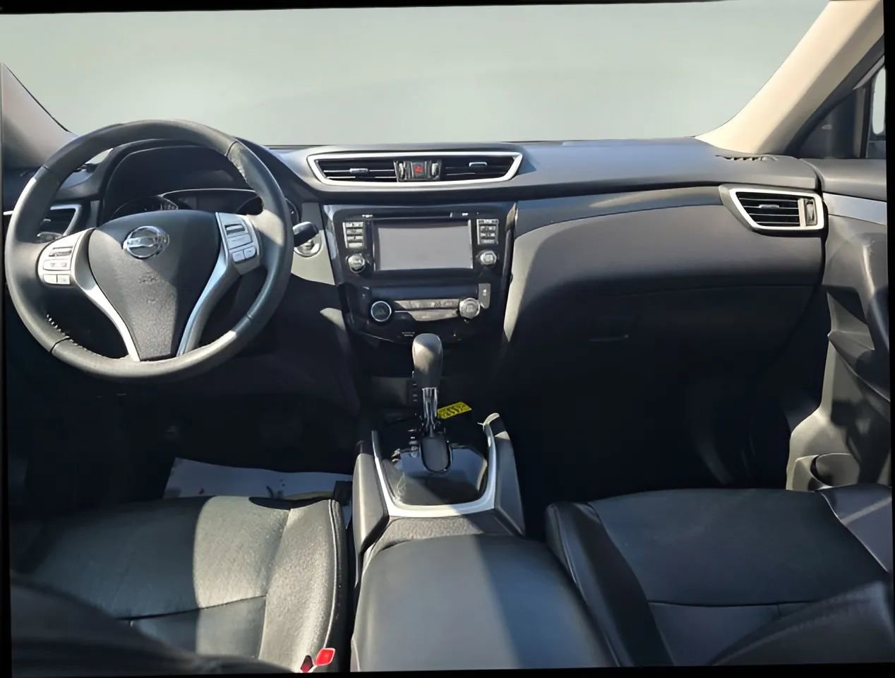Used 2016 Nissan Rogue SL image 14