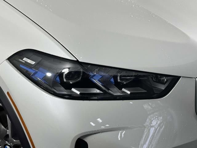 Used 2025 BMW X5 xDrive40i w/ Climate Comfort Package image 15