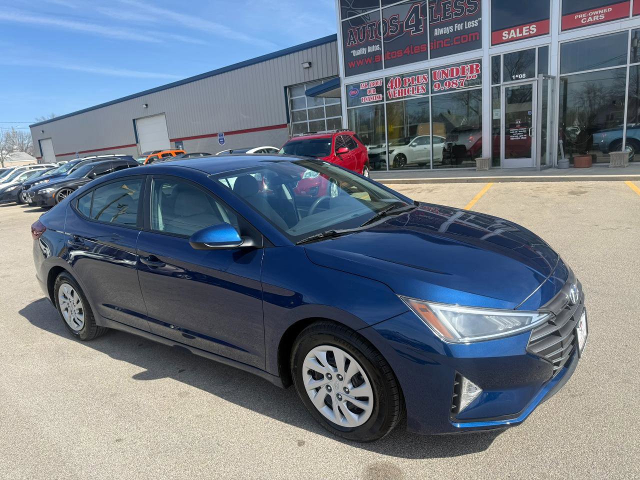 Used 2020 Hyundai Elantra SE image 2