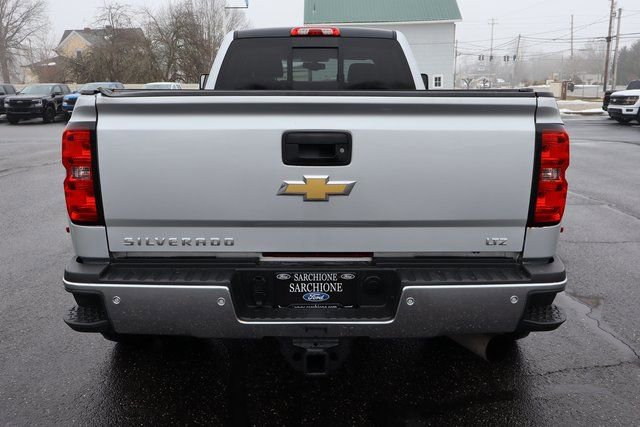 Used 2019 Chevrolet Silverado 3500 LTZ w/ Duramax Plus Package image 16
