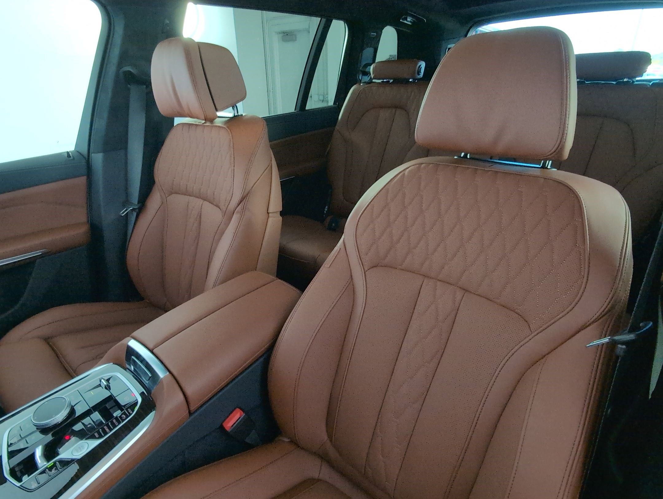 New 2026 BMW X7 M60i image 23