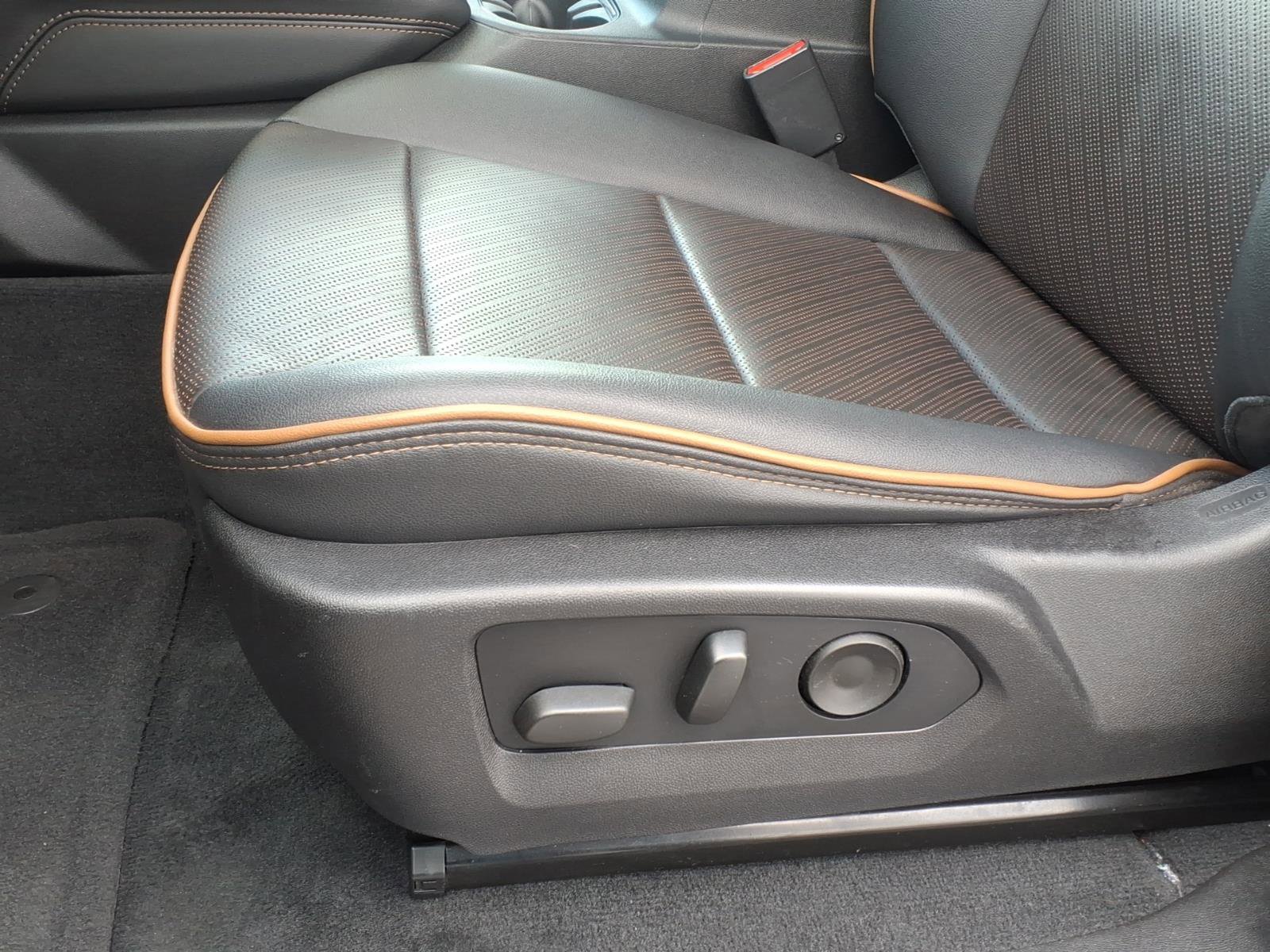 Certified 2023 GMC Canyon AT4 w/ LPO, Sports Bar Package image 13