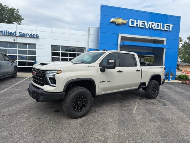 New 2026 Chevrolet Silverado 2500 ZR2 w/ ZR2 Bison Edition AWD/4WD image 3