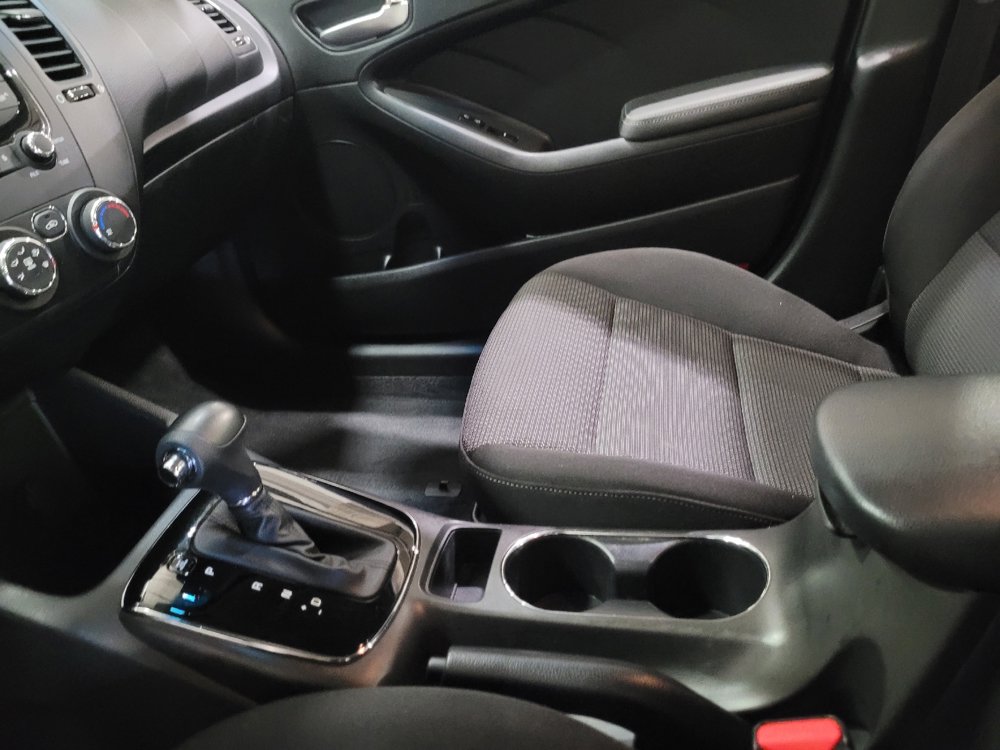 Used 2017 Kia Forte LX FWD image 26