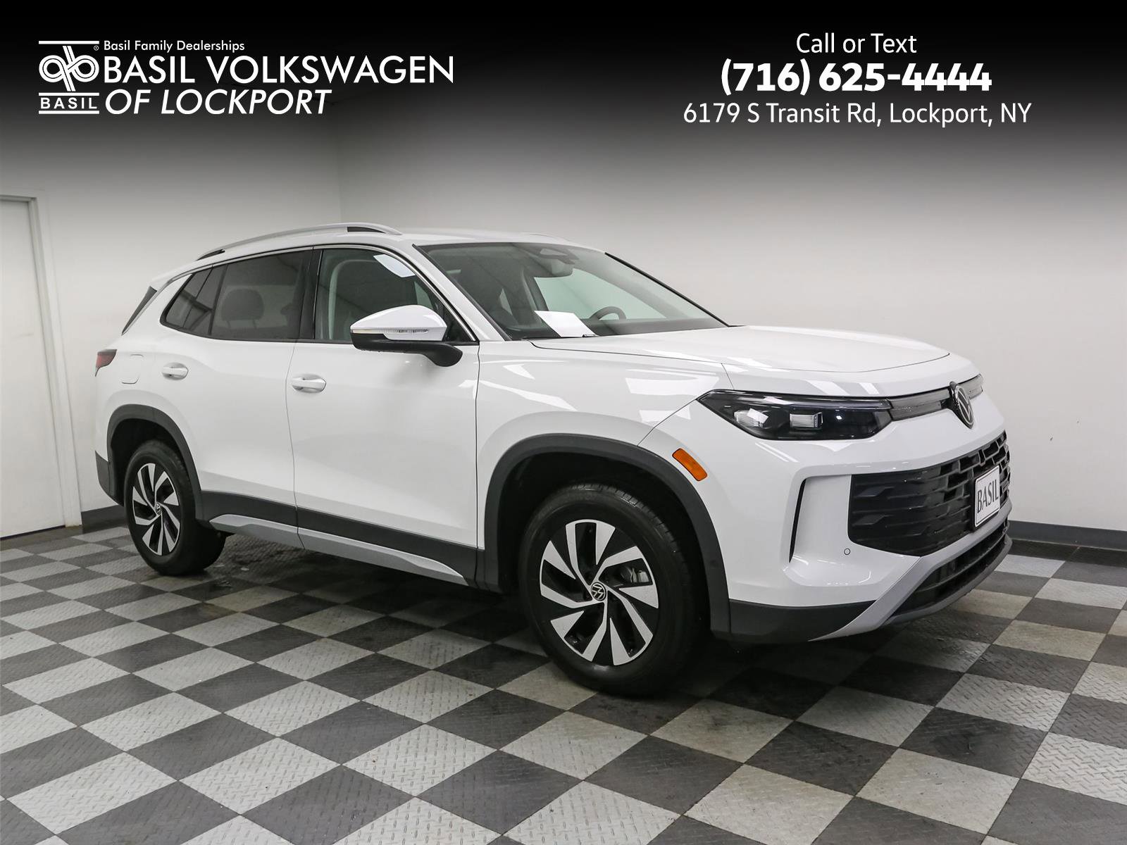 New 2025 Volkswagen Tiguan S image 1