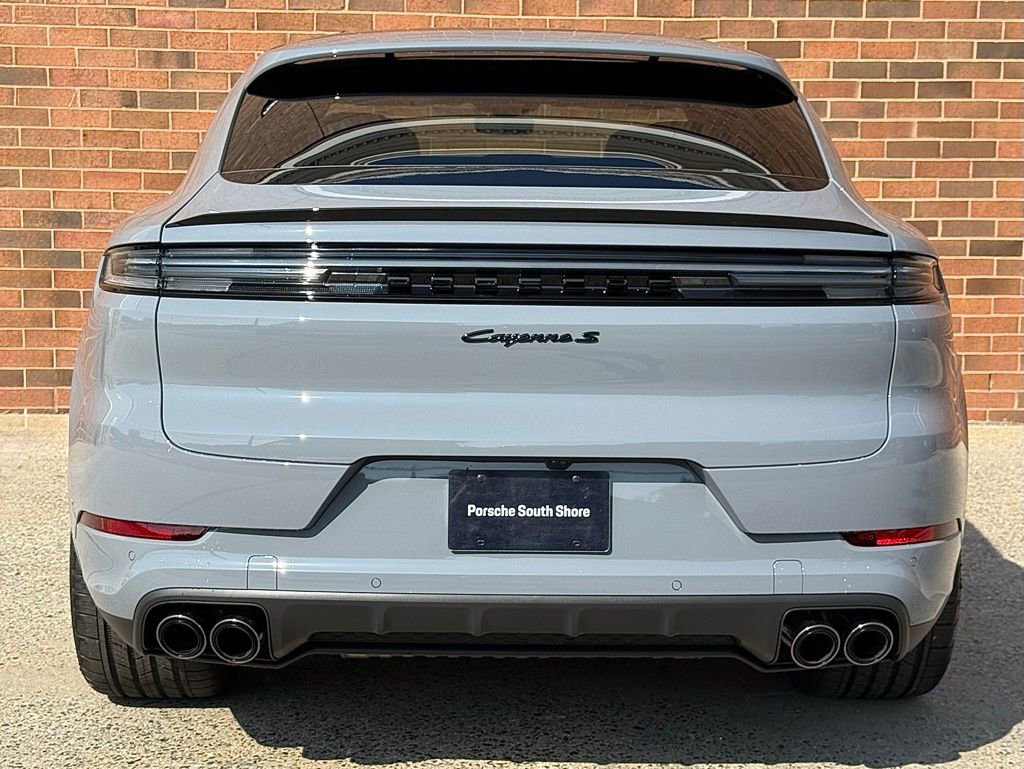 New 2026 Porsche Cayenne S image 6
