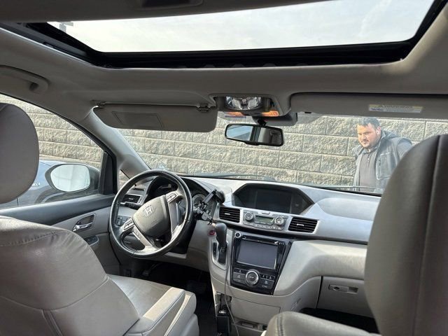 Used 2015 Honda Odyssey EX-L image 2
