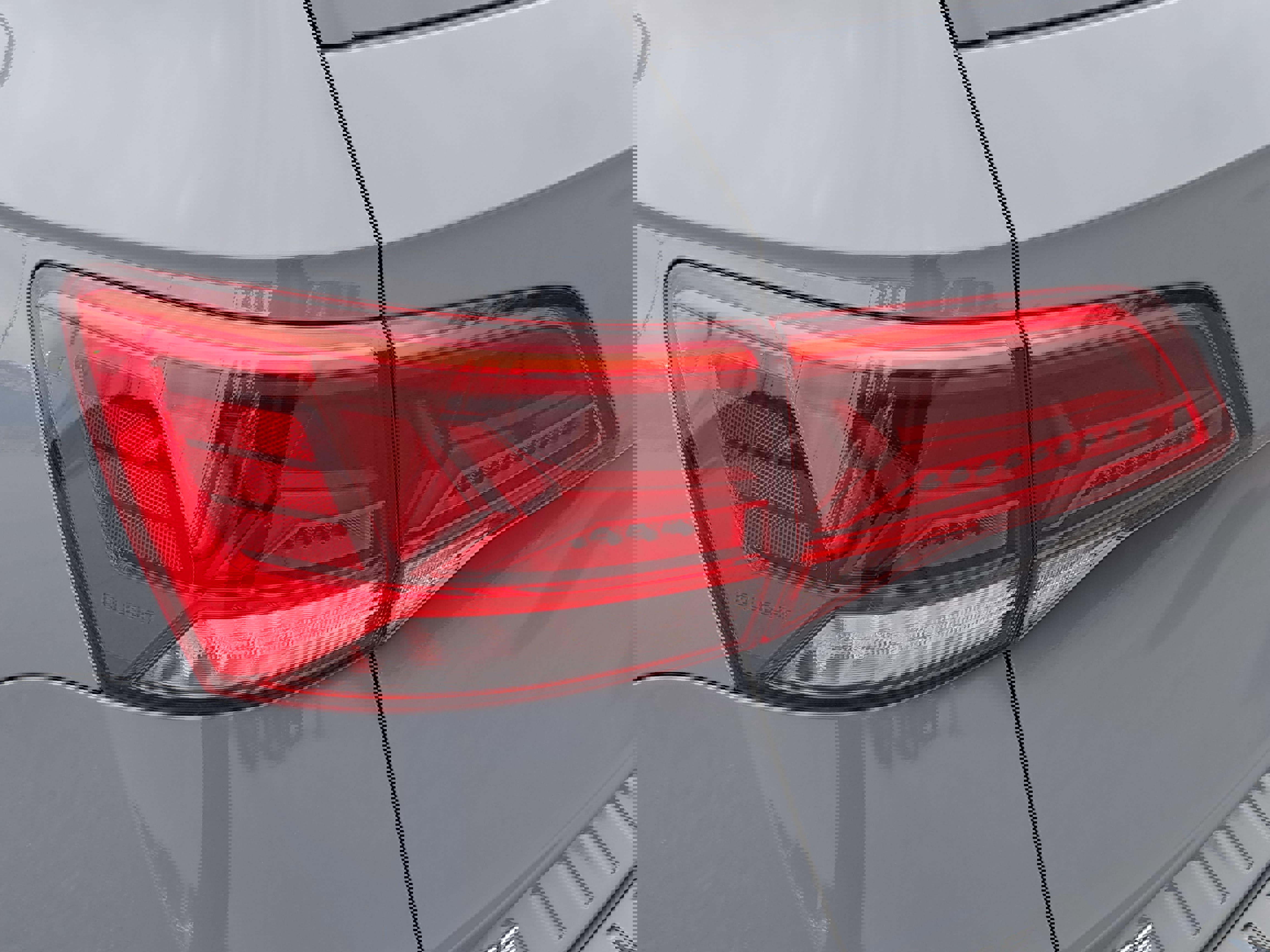 Used 2024 Volkswagen Taos SE w/ Panoramic Sunroof Package image 32