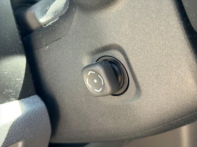 Used 2023 Toyota Sienna Limited AWD/4WD image 31