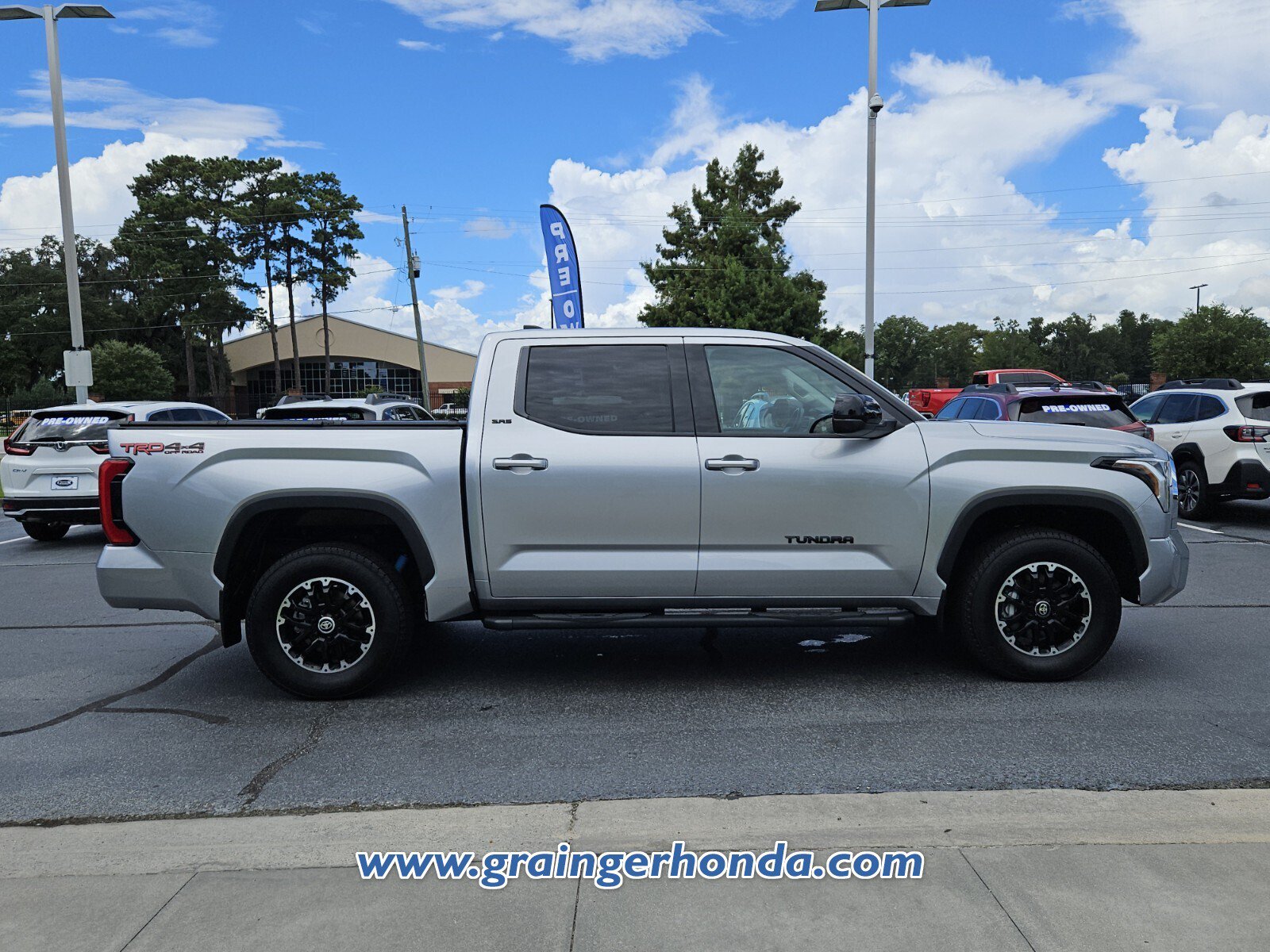 Used 2022 Toyota Tundra SR5 w/ TRD Off-Road Package AWD/4WD image 6