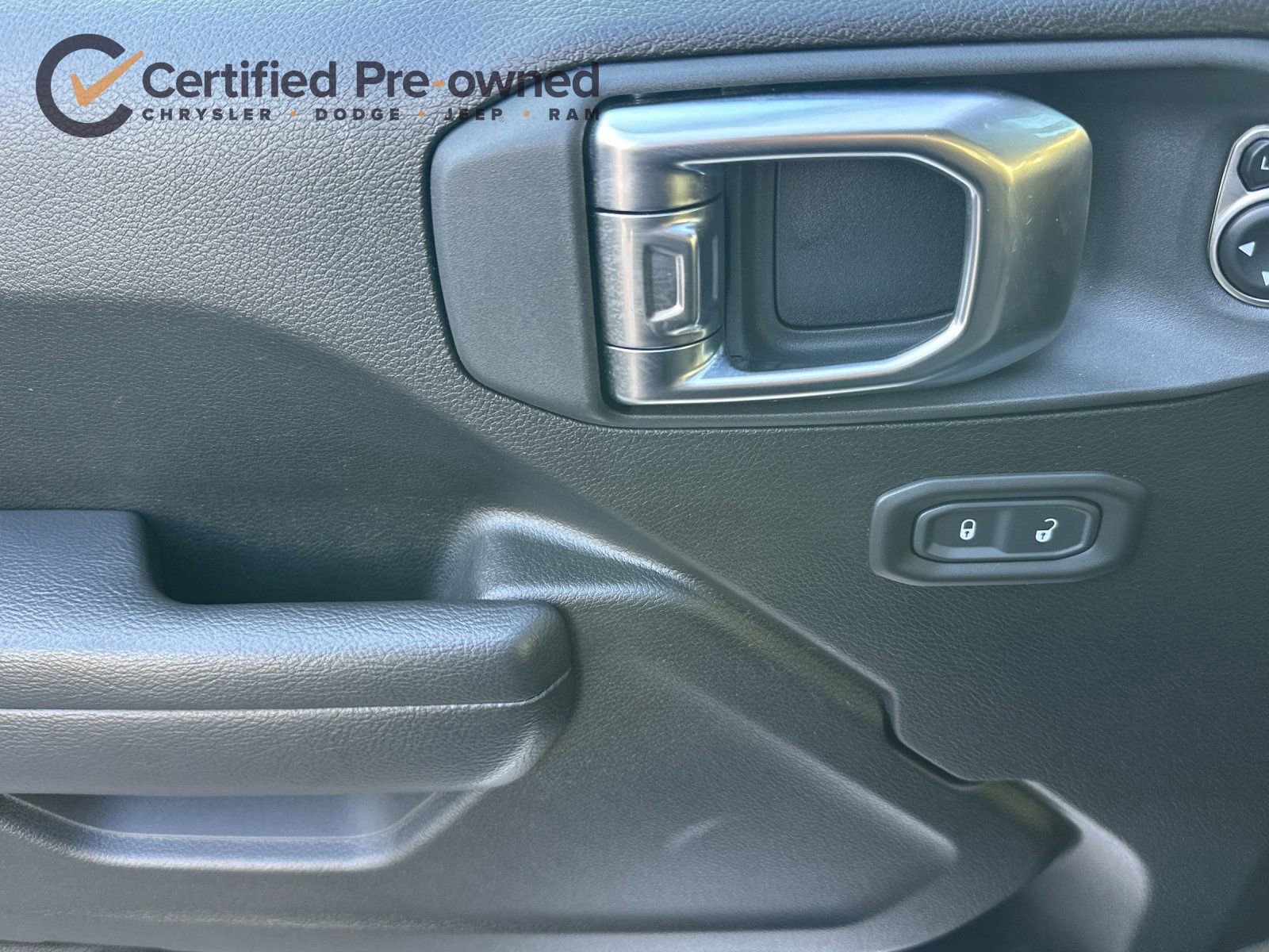 Certified 2025 Jeep Wrangler Unlimited Sport S 4xe AWD/4WD image 12
