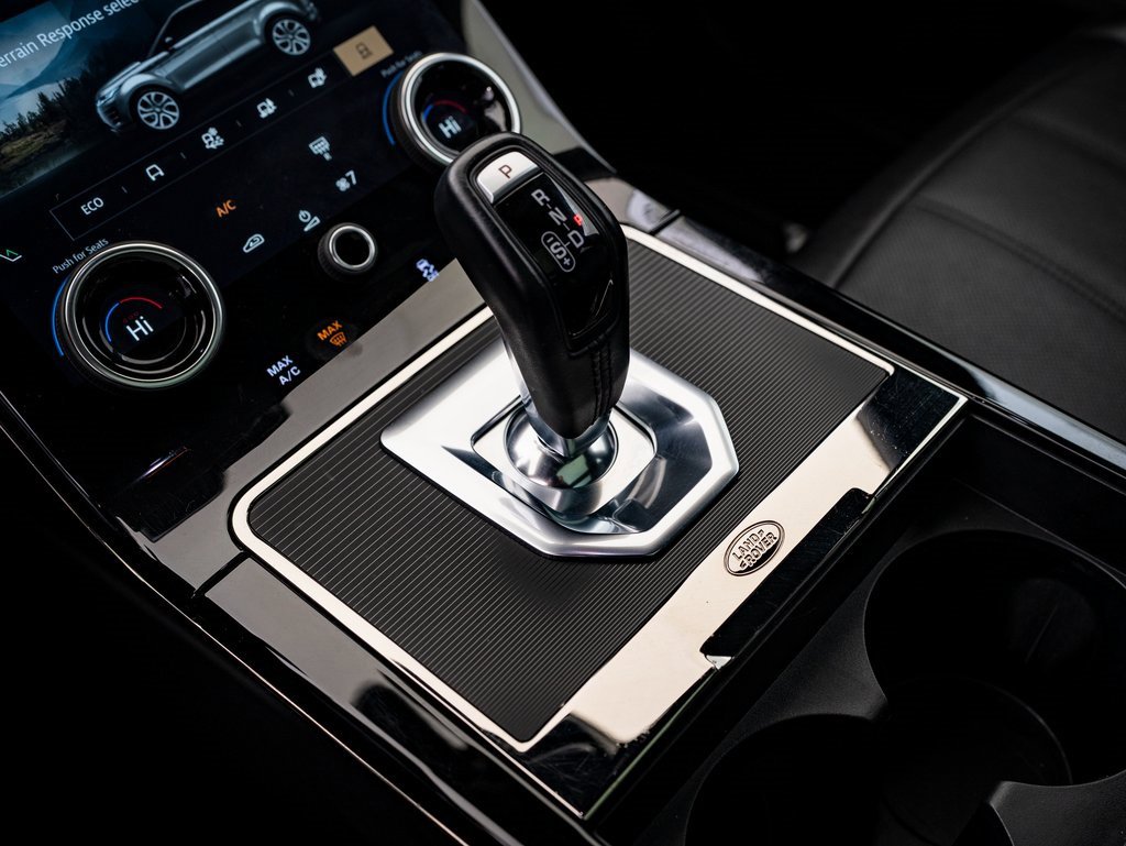 Used 2023 Land Rover Range Rover Evoque R-Dynamic SE image 28