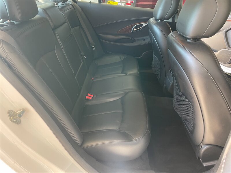 Used 2013 Buick LaCrosse Leather FWD image 16