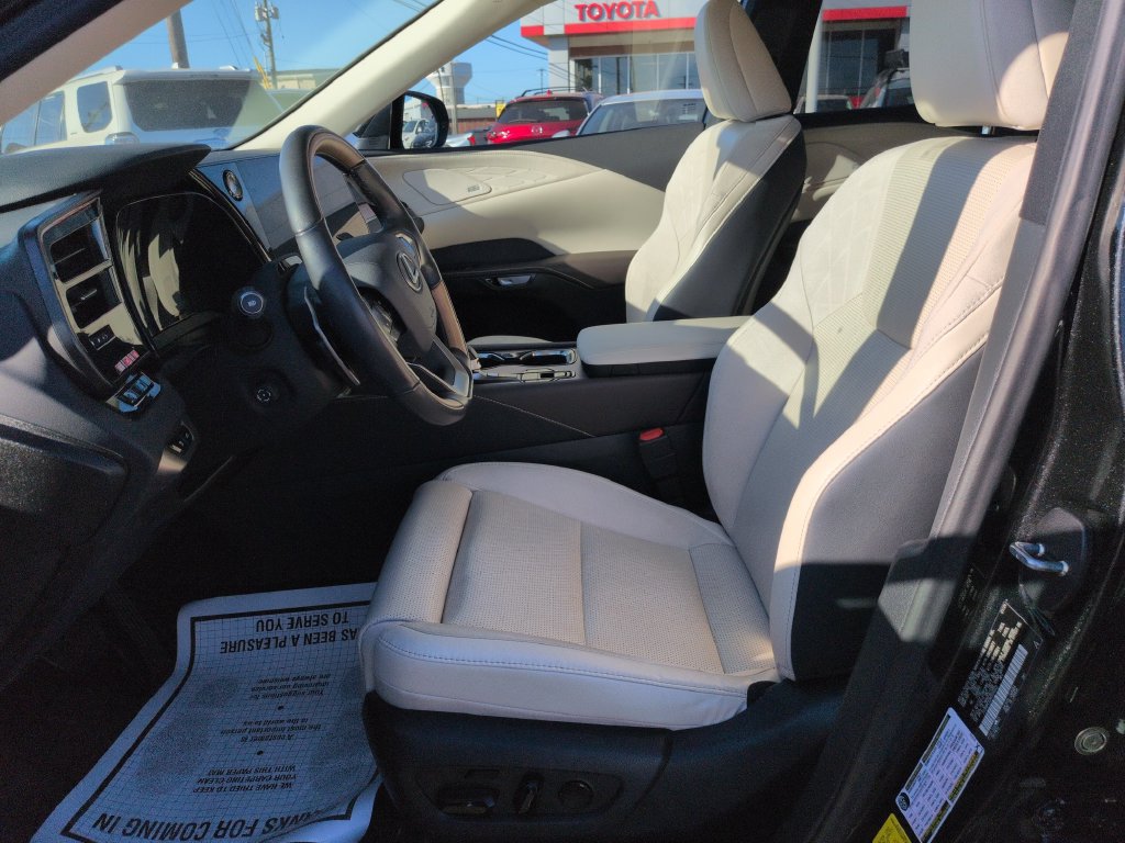 Used 2024 Lexus RX 350 w/ Convenience Package AWD/4WD image 9