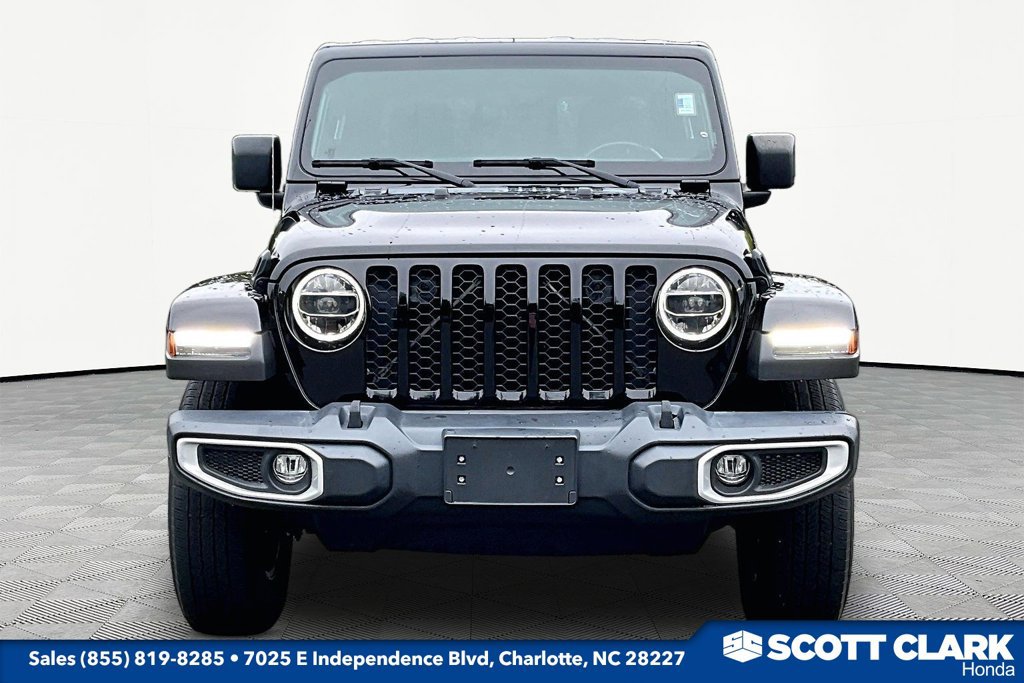 Used 2022 Jeep Gladiator Sport AWD/4WD image 2