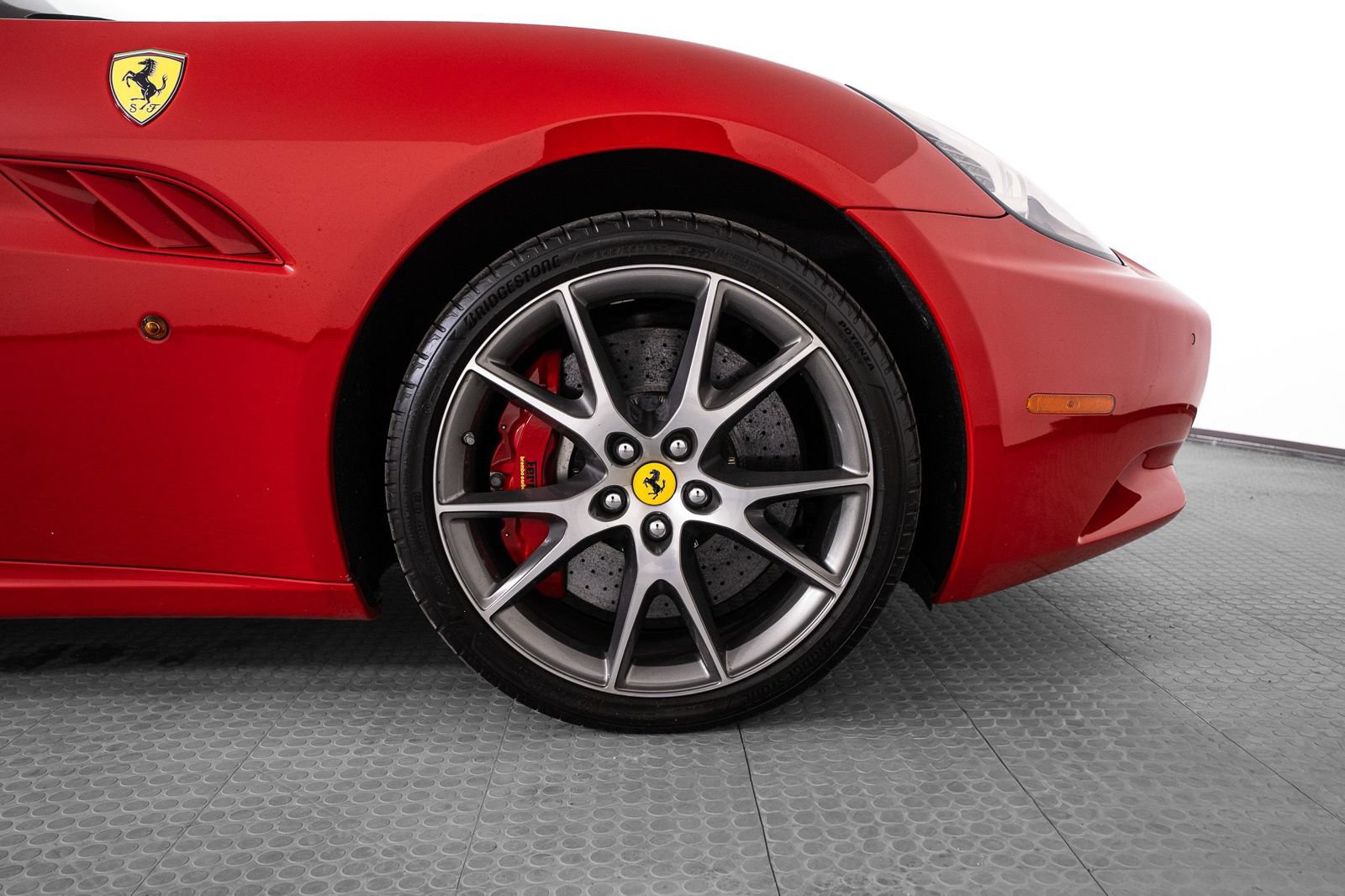 Certified 2012 Ferrari California RWD image 19
