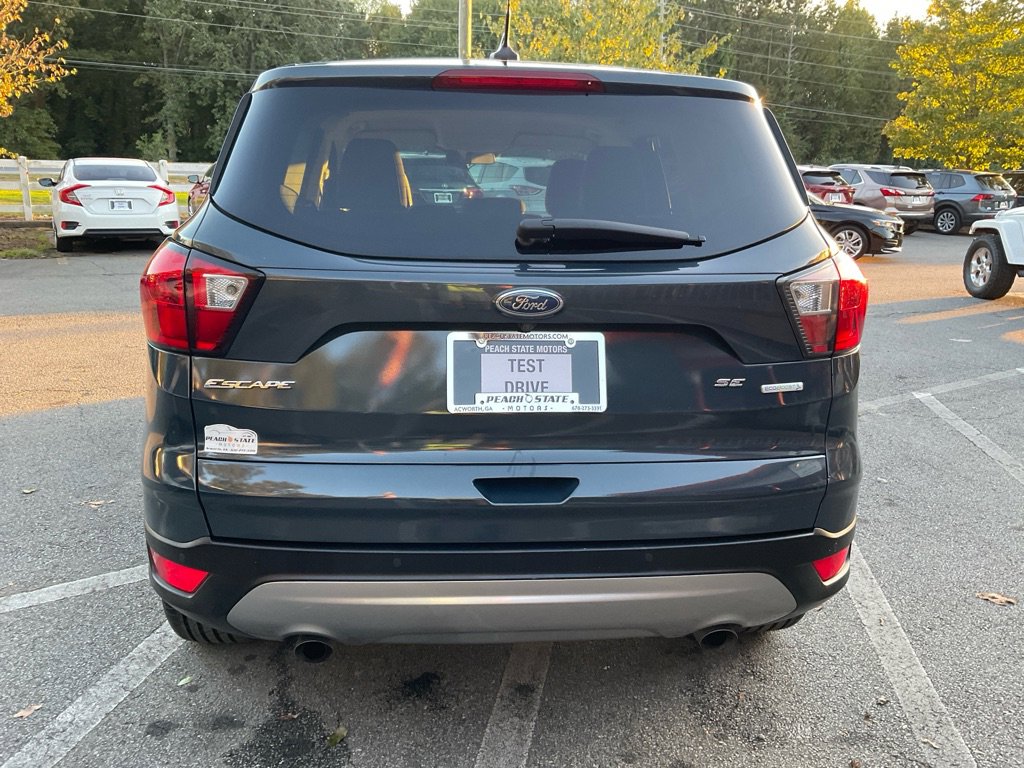 Used 2019 Ford Escape SE image 6