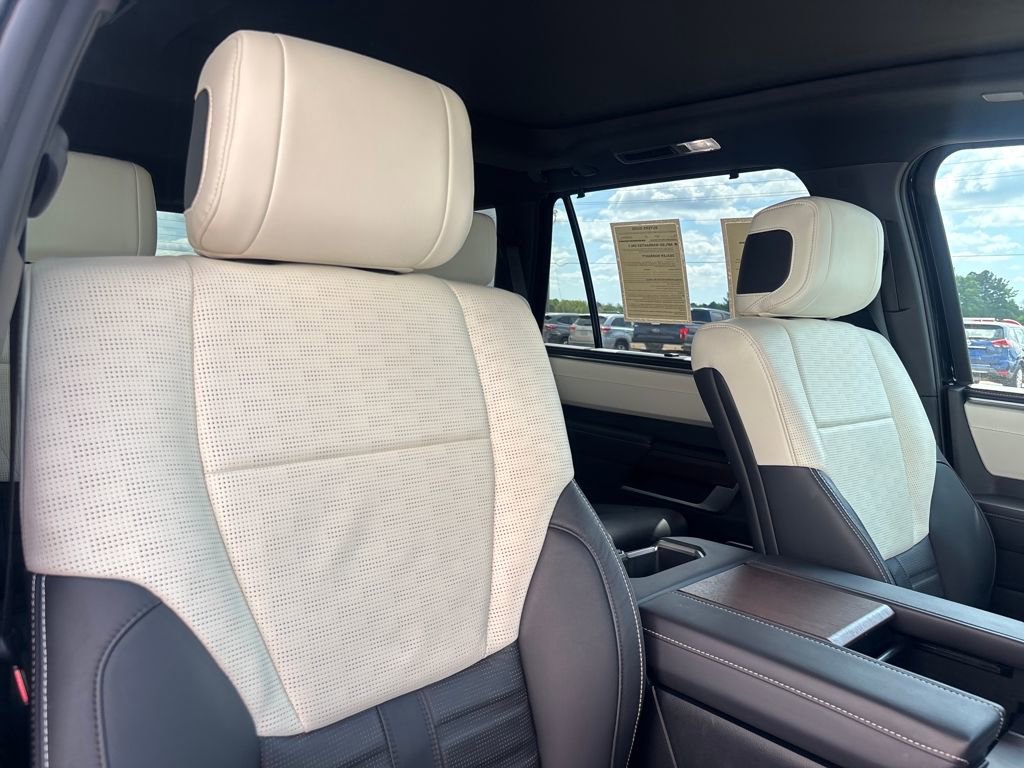 Used 2025 Toyota Sequoia Capstone image 19