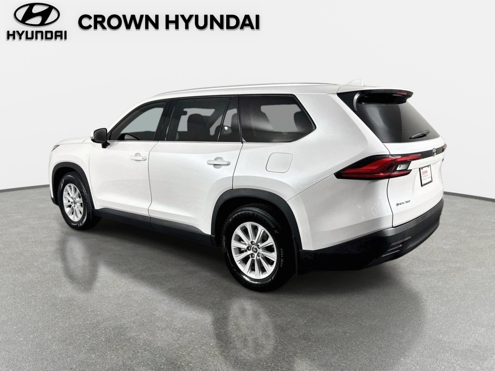 Used 2024 Toyota Grand Highlander AWD Hybrid image 8