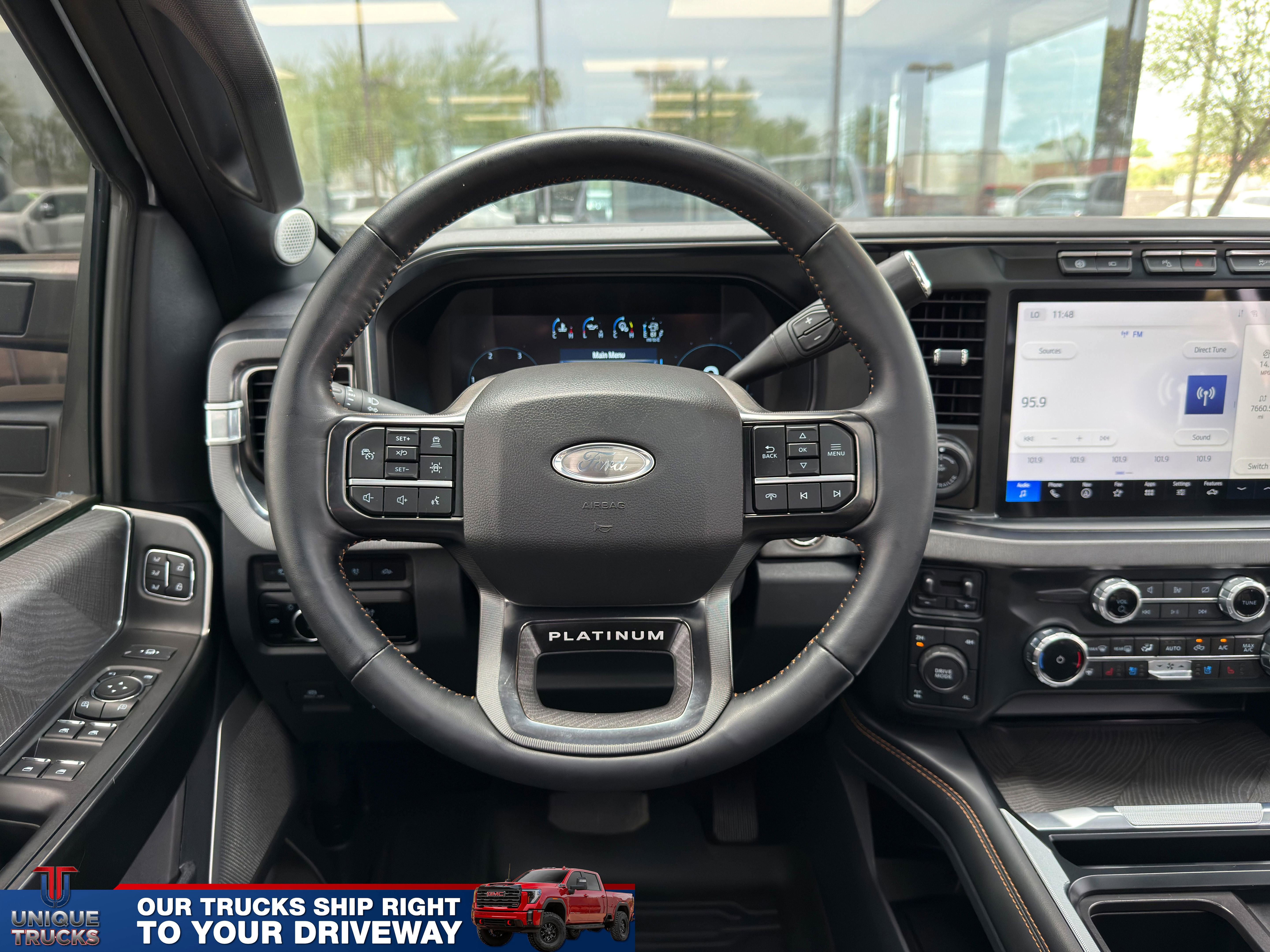Used 2023 Ford F350 Platinum image 35