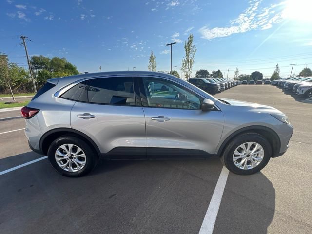 Used 2024 Ford Escape Active AWD/4WD image 4