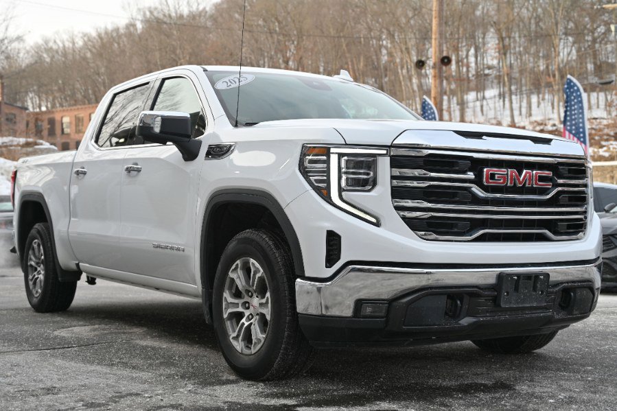 Used 2025 GMC Sierra 1500 SLT image 8