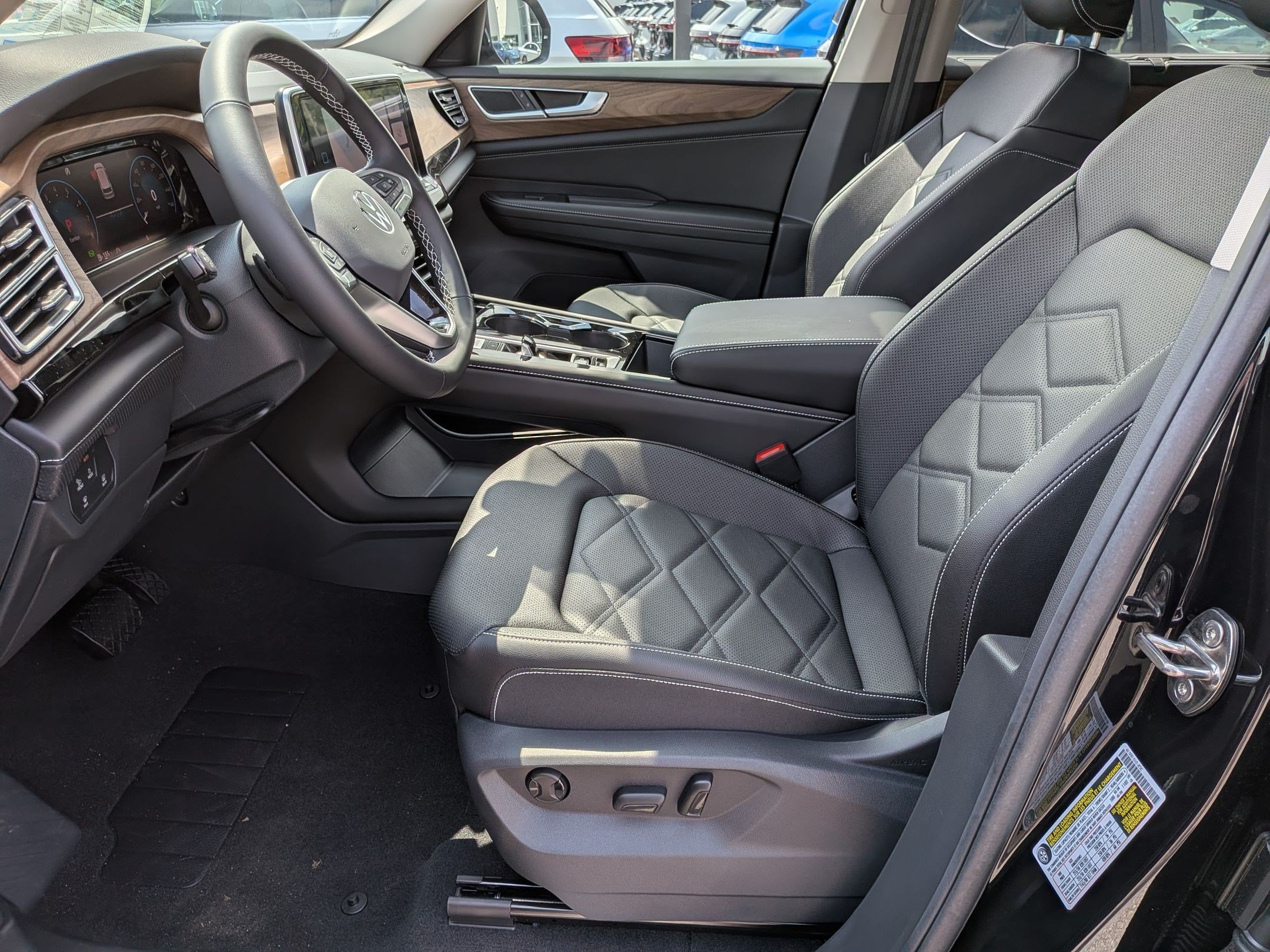 New 2026 Volkswagen Atlas SE FWD image 14