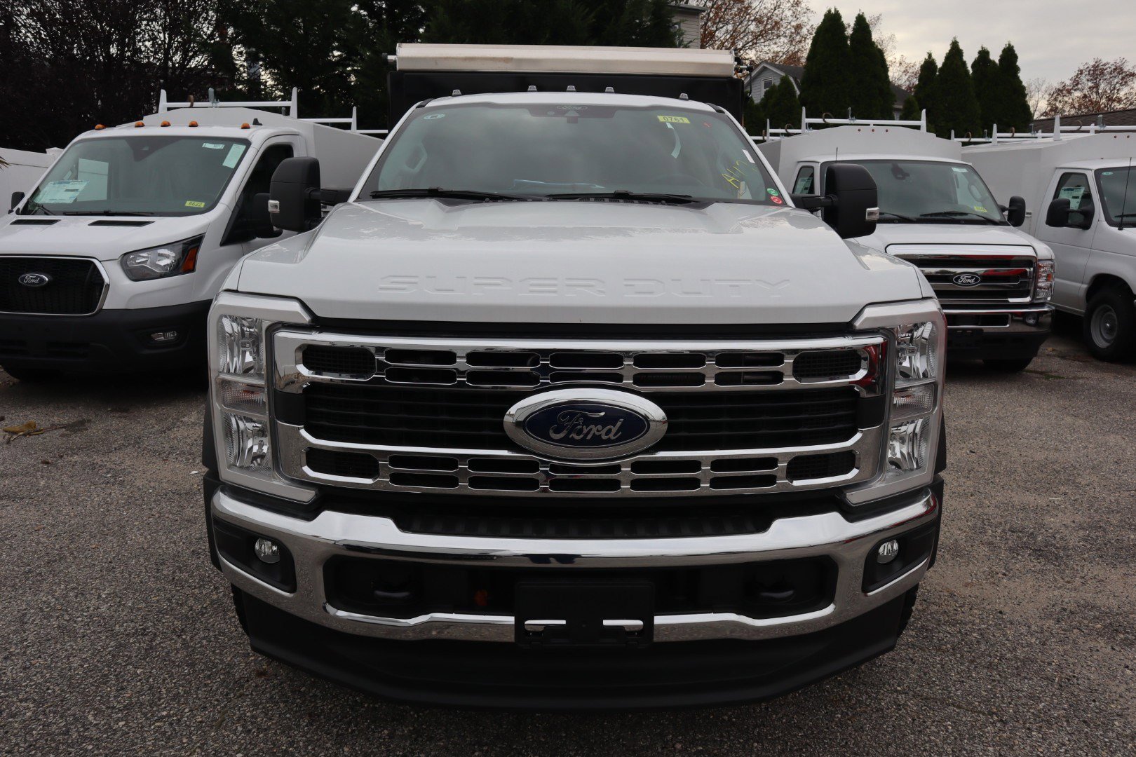 New 2026 Ford F550 4x4 Crew Cab image 3