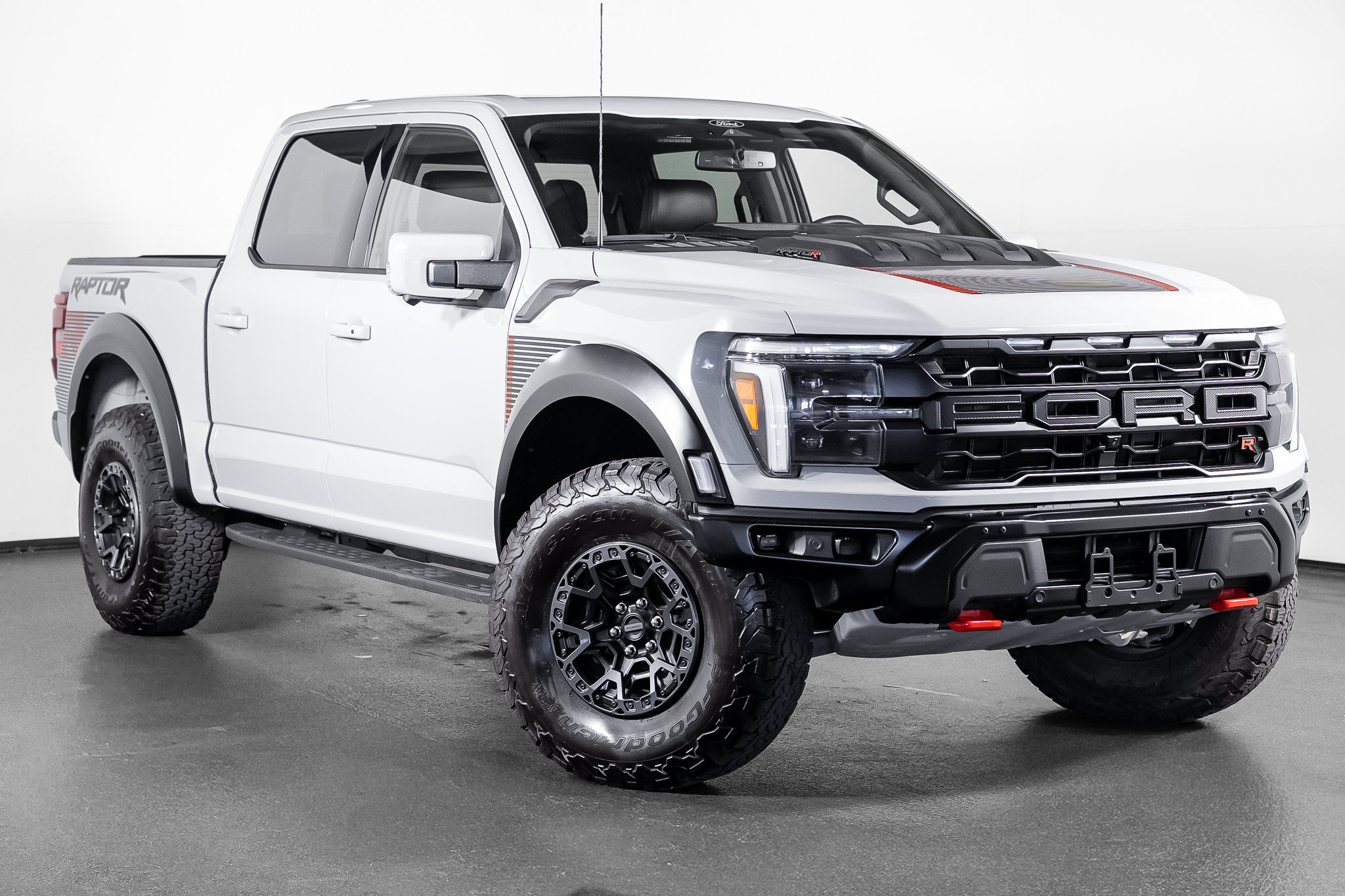 Used 2024 Ford F150 Raptor w/ Equipment Group 803A Raptor R AWD/4WD image 1