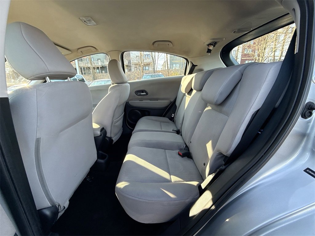 Used 2018 Honda HR-V LX image 23
