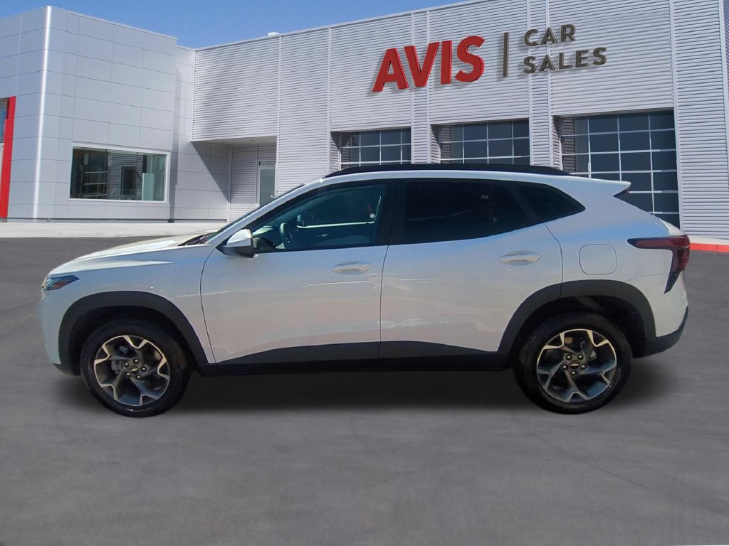 Used 2026 Chevrolet Trax LT FWD image 10