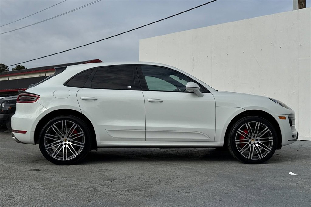 Used 2017 Porsche Macan Turbo image 2
