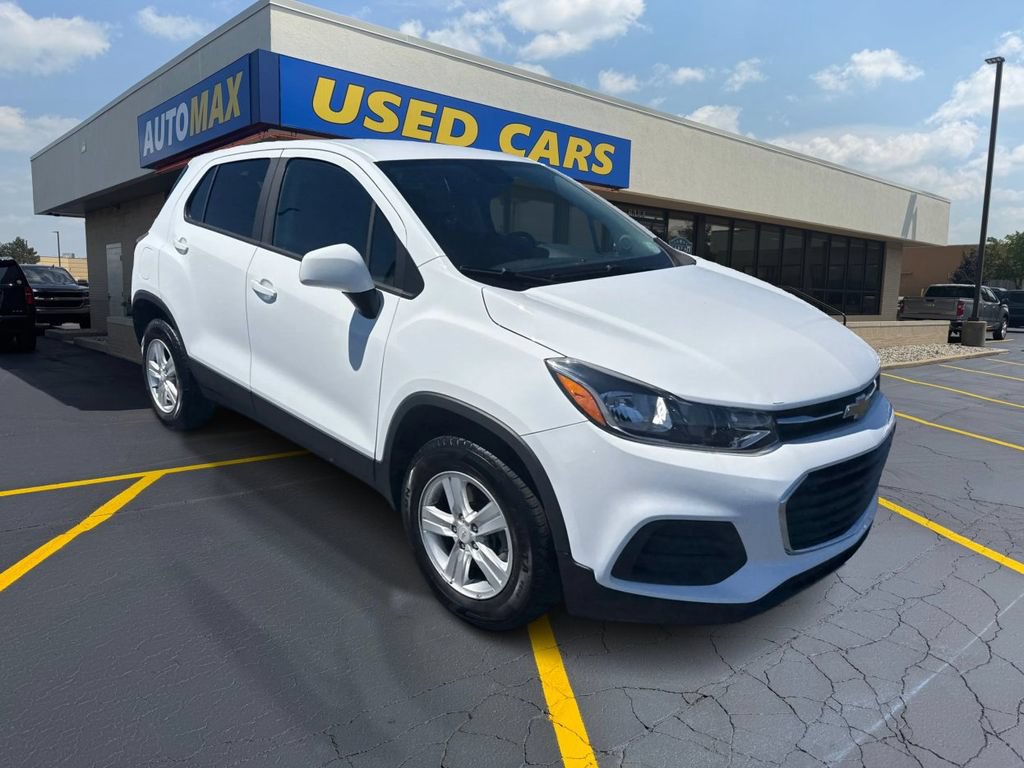 Used 2021 Chevrolet Trax LS w/ Tint and Cruise Package AWD/4WD image 4