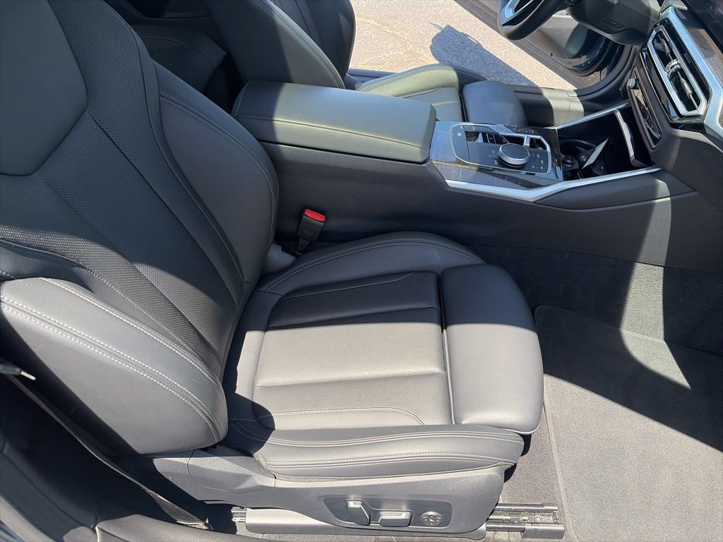Used 2024 BMW 430i Coupe w/ Convenience Package RWD image 27