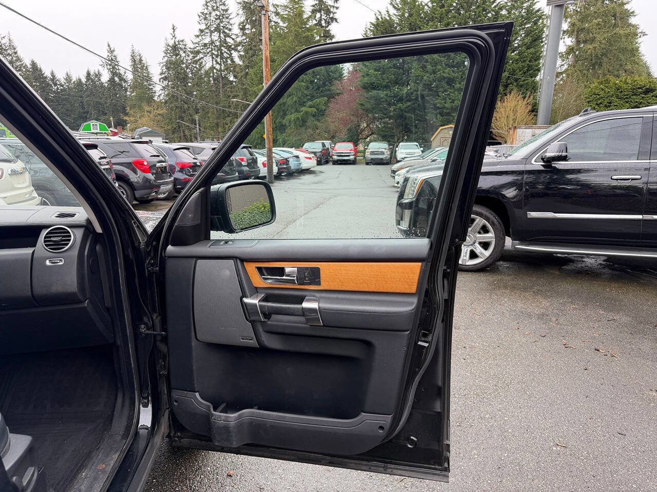 Used 2013 Land Rover LR4 HSE AWD/4WD image 31