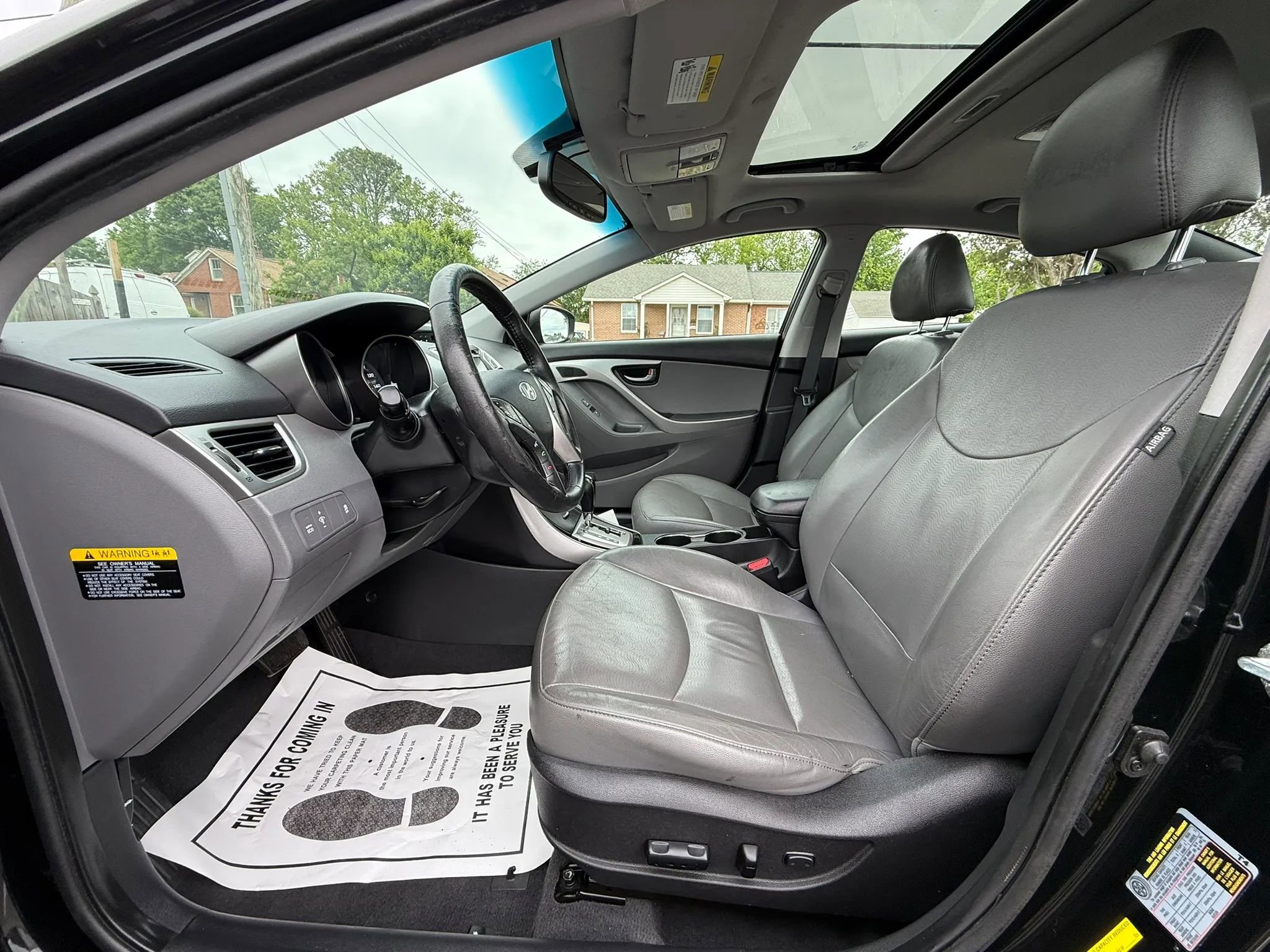 Used 2013 Hyundai Elantra Limited w/ Technology Pkg FWD image 2