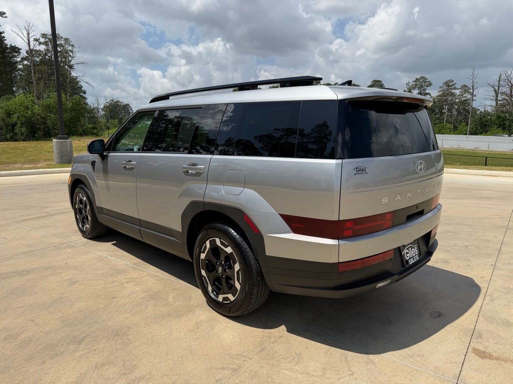 Used 2025 Hyundai Santa Fe SEL image 3