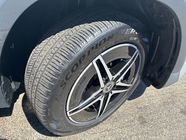 Used 2023 Mercedes-Benz EQB 300 4MATIC image 46