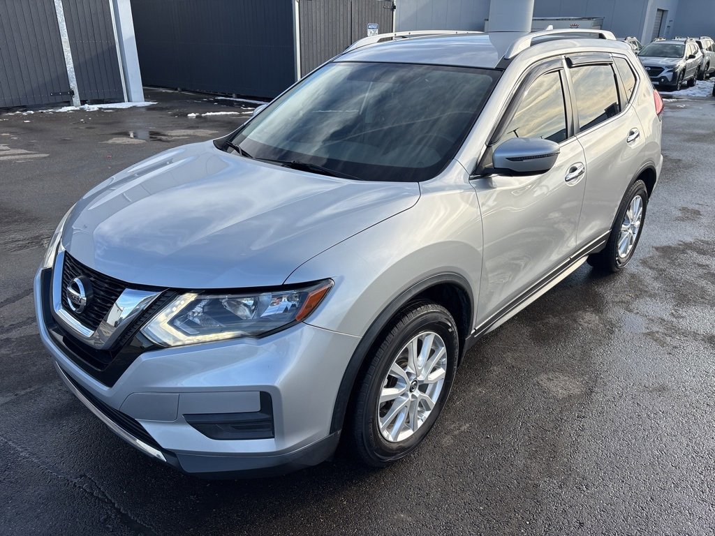 Used 2017 Nissan Rogue SV image 6
