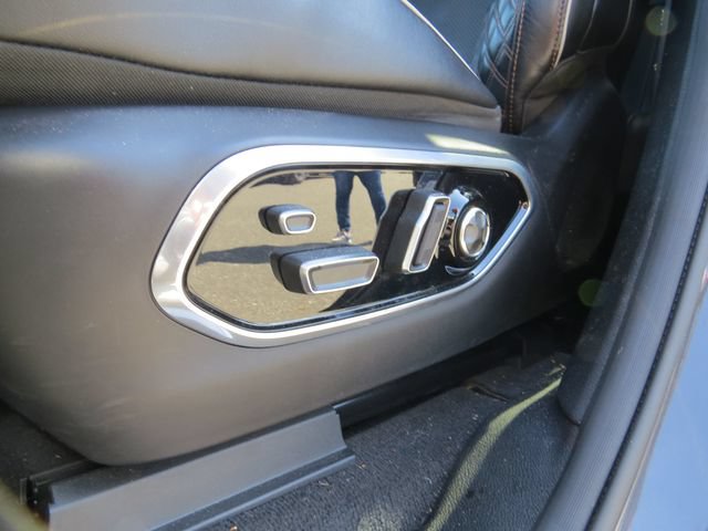 Used 2022 Jeep Grand Cherokee Summit w/ Luxury Tech Group V AWD/4WD image 15