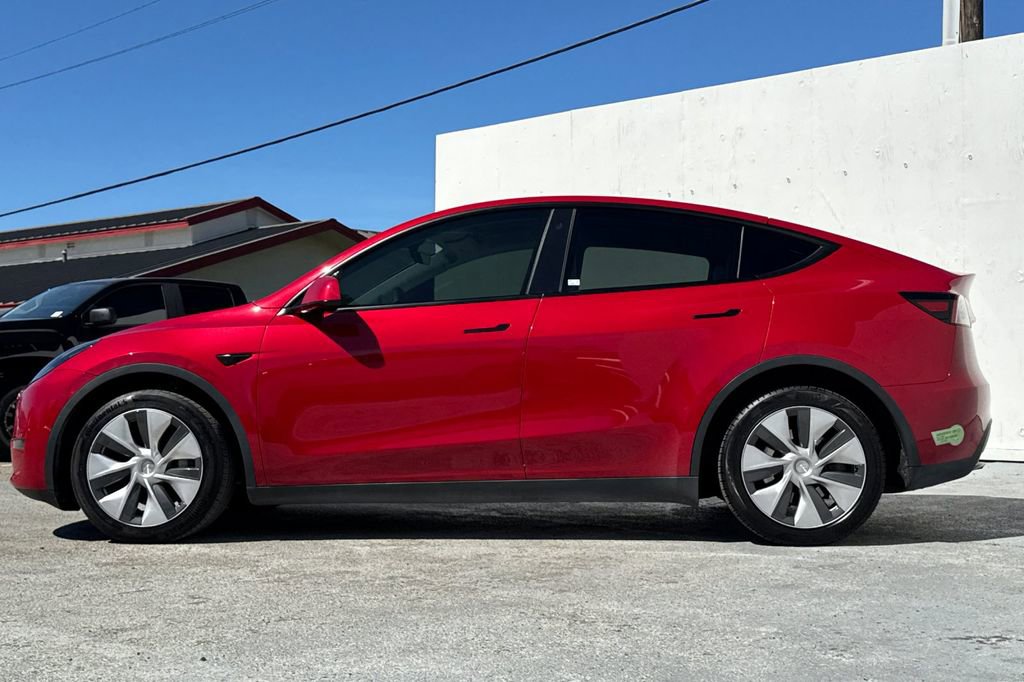 Used 2023 Tesla Model Y Long Range image 6
