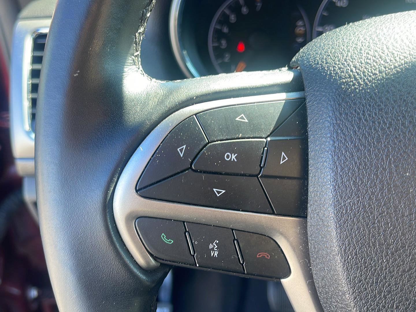 Used 2018 Jeep Grand Cherokee Laredo image 15